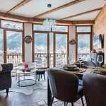 Hyper 2 Bedrooms | Magnificent Views